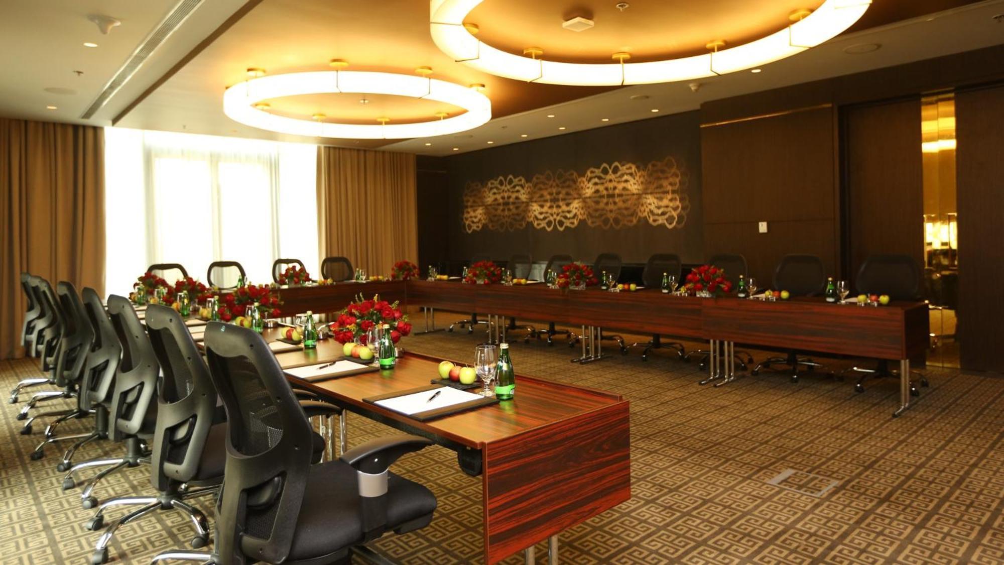 Отель Intercontinental Dhaka By Ihg Экстерьер фото